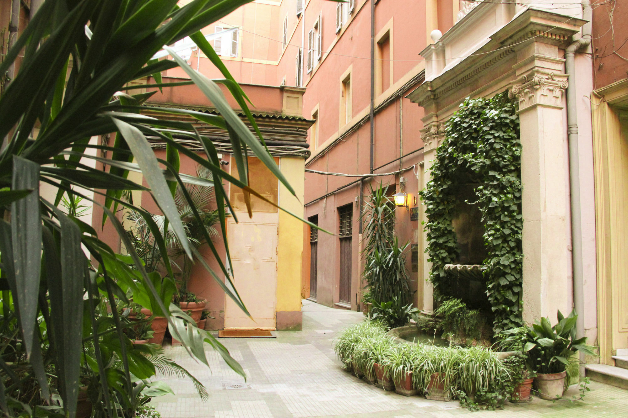 Persepolis Rome Hotell Eksteriør bilde
