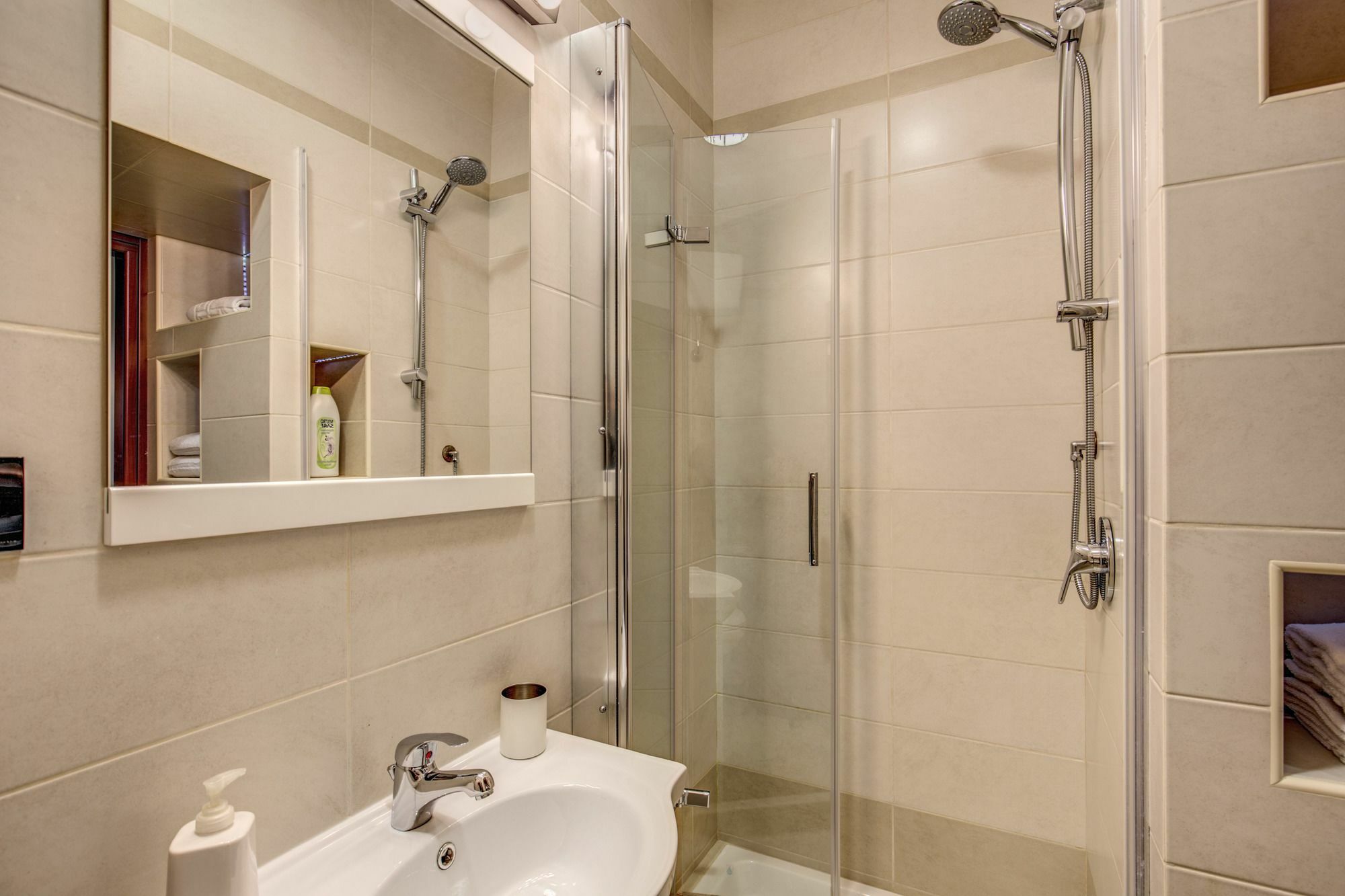 Persepolis Rome Hotell Eksteriør bilde